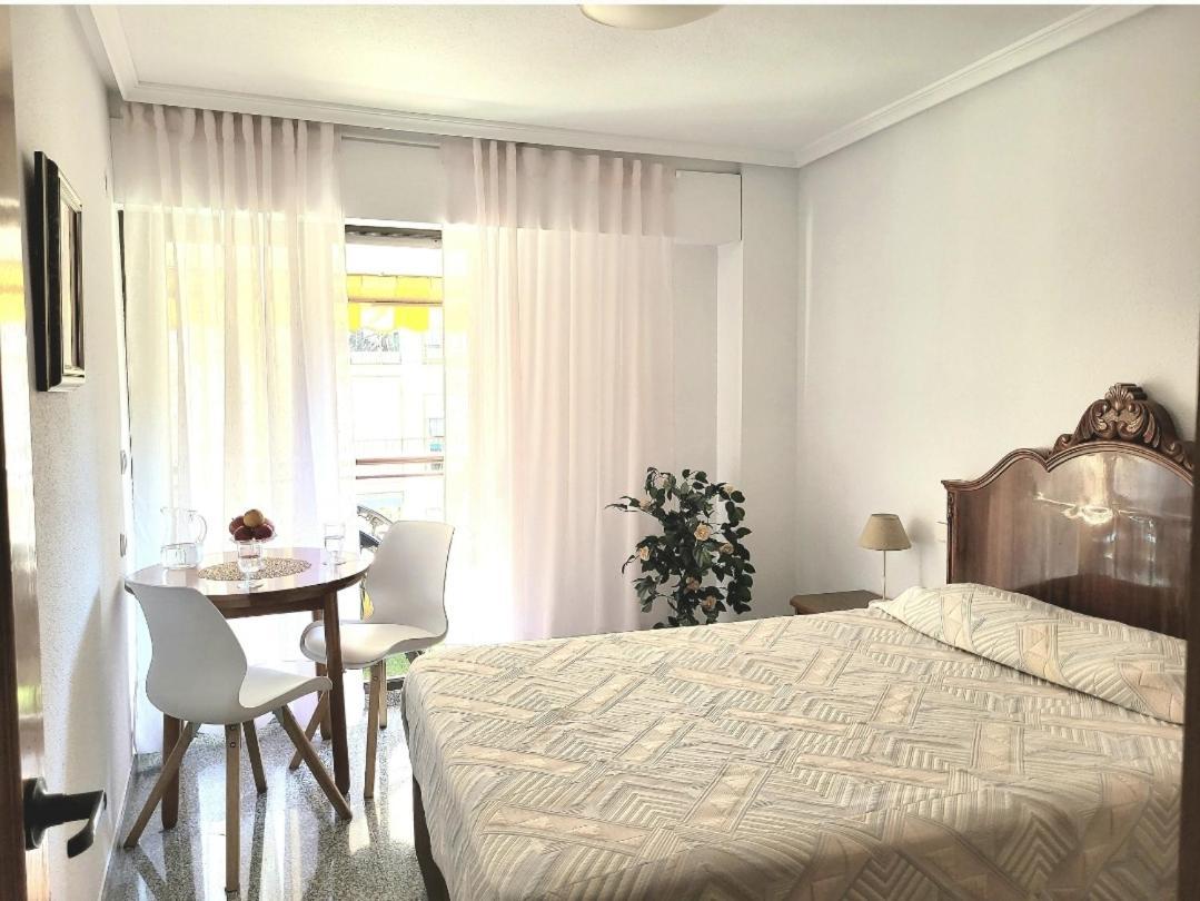 Apartamento Amistosa, Habitacion Con Balcon, Alicante, Playa, Centro, Rambla, Mercado Exterior foto