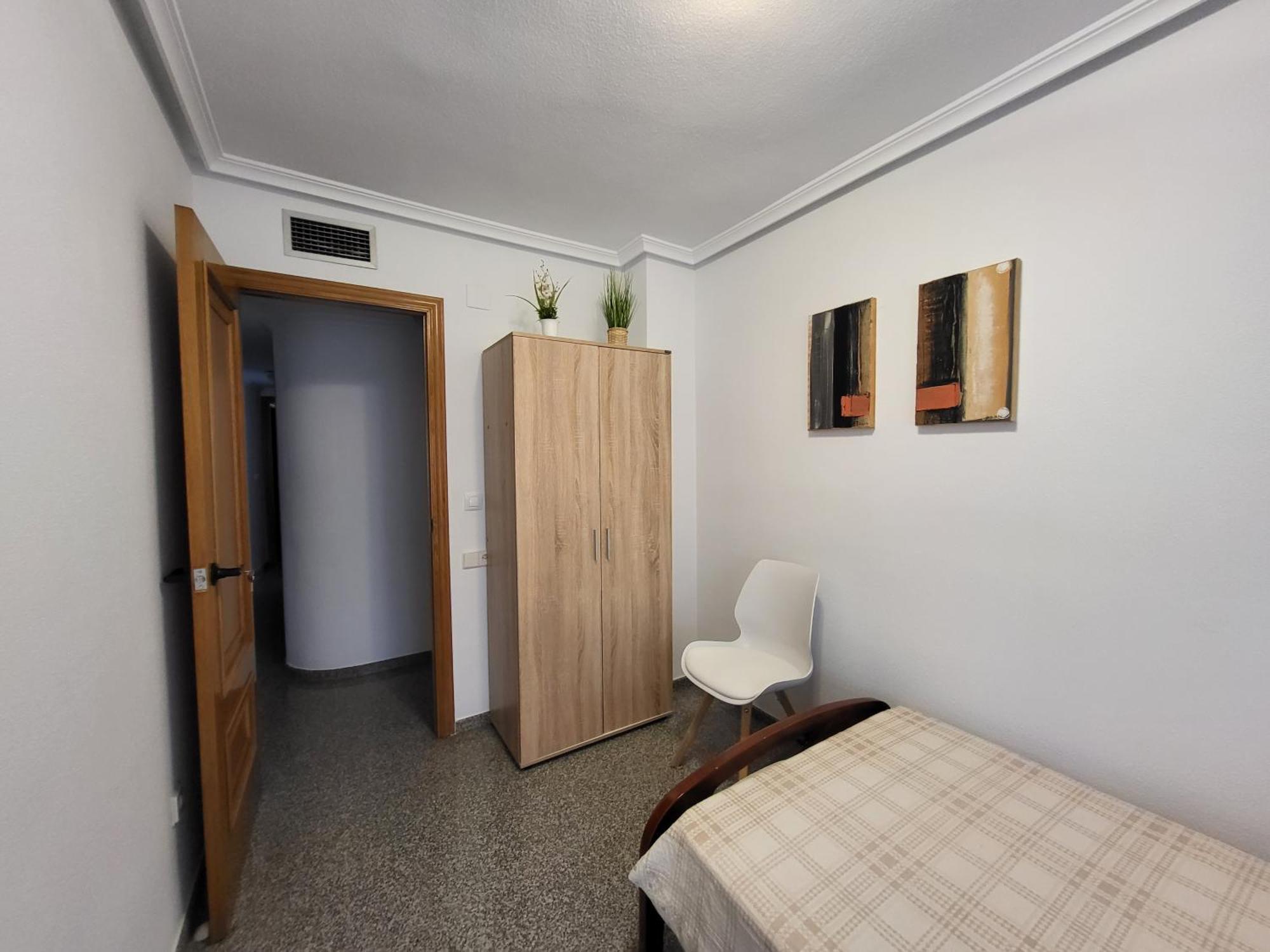 Apartamento Amistosa, Habitacion Con Balcon, Alicante, Playa, Centro, Rambla, Mercado Habitación foto
